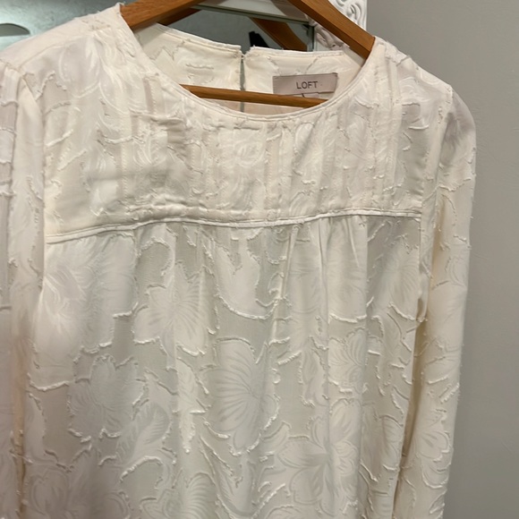 Loft Cream Blouse Size M - Picture 4 of 6